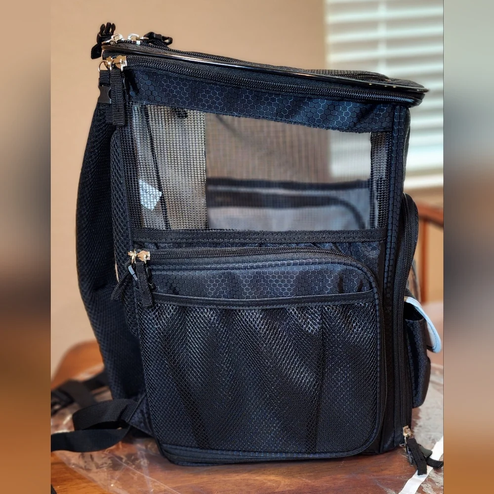 Pet backpack carrier